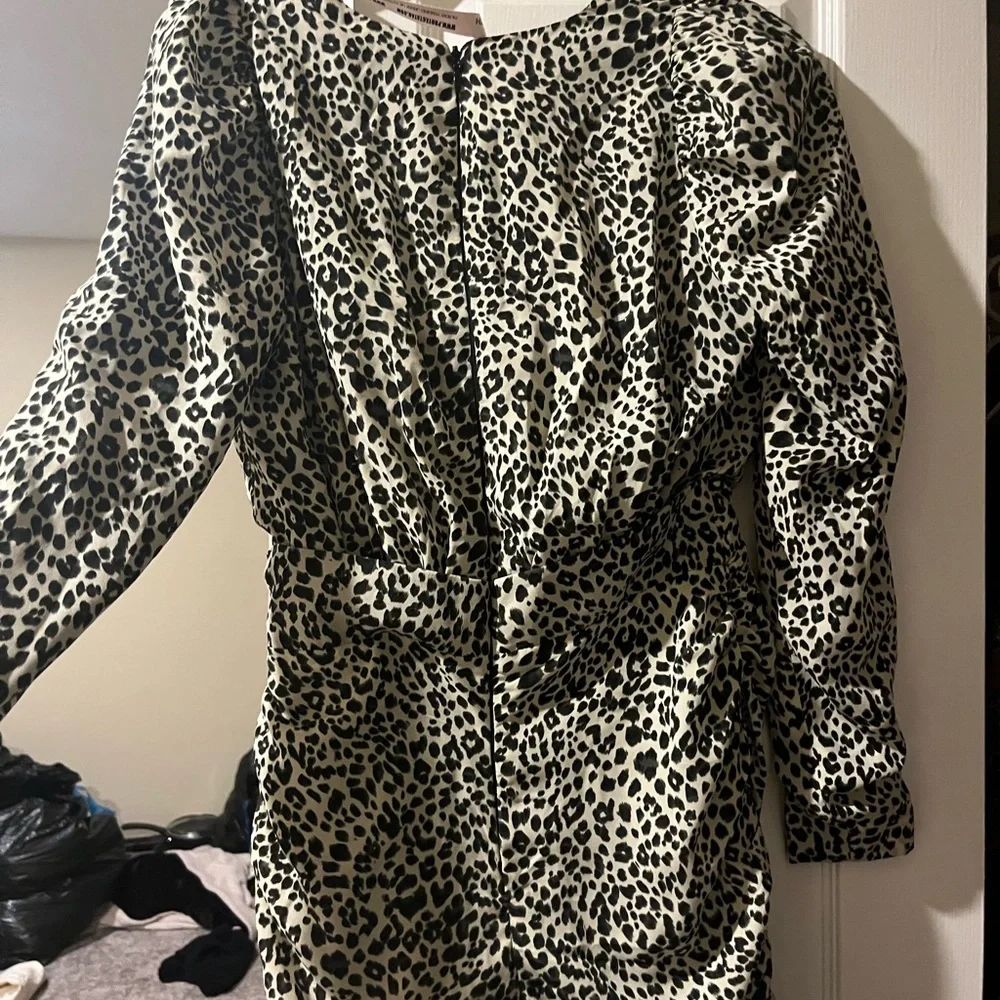 Brand new house of cb dress - Picture 6 of 7